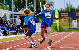 Galeria aktualności Nowy obiekt sportowy w Jagatowie oficjalnie otwarty 13